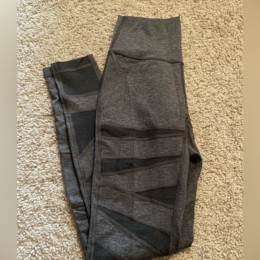 LuluLemon zig zag mesh leggings